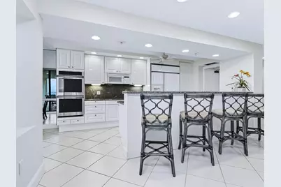 1511 Gulf Of Mexico Drive #201, Longboat Key, FL 34228 - Photo 7