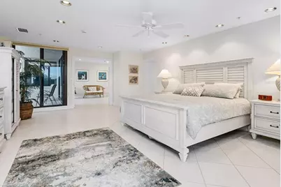 1511 Gulf Of Mexico Drive #201, Longboat Key, FL 34228 - Photo 15