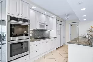 1511 Gulf of Mexico Dr, Longboat Key, FL 34228 - Photo 9