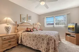 2446 Clubhouse Cir, Sarasota, FL 34232 - Photo 17