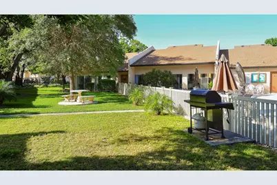 2446 Clubhouse Circle #201, Sarasota, FL 34232 - Photo 27