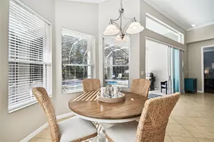 7328 Lake Forest Gln, Lakewood Ranch, FL 34202 - Photo 17