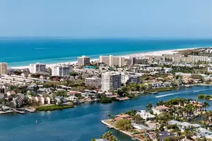 6338 Beechwood Ave, Sarasota, FL 34231 - Photo 45