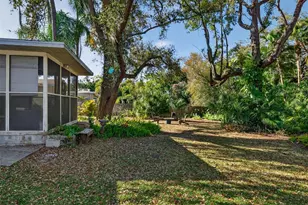 6338 Beechwood Ave, Sarasota, FL 34231 - Photo 33