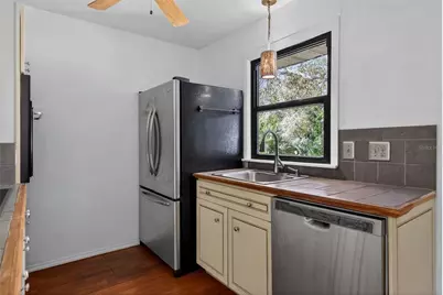 6338 Beechwood Avenue, Sarasota, FL 34231 - Photo 15