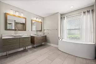 6960 Stetson St Cir, Sarasota, FL 34243 - Photo 15