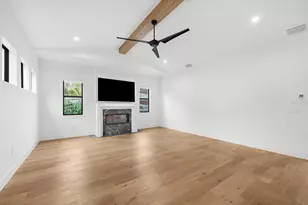 2135 Datura St, Sarasota, FL 34239 - Photo 23