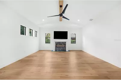 2135 Datura Street, Sarasota, FL 34239 - Photo 27