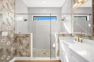 2135 Datura St, Sarasota, FL 34239 - Photo 45