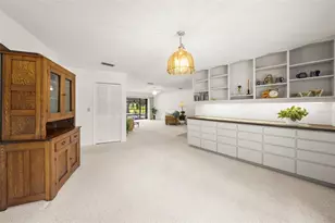 4806 W Country Club Dr, Sarasota, FL 34243 - Photo 17