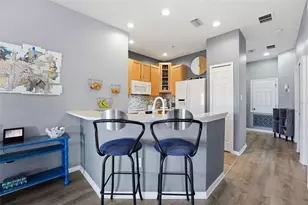 3758 Parkridge Cir, Sarasota, FL 34243 - Photo 13