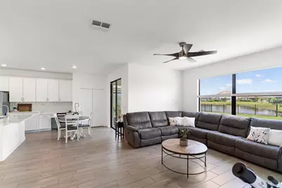 5221 Blue Crush Street, Bradenton, FL 34211 - Photo 9