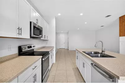 8667 Canyon Creek Trail, Parrish, FL 34219 - Photo 11