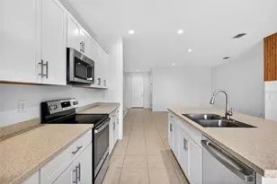 8667 Canyon Creek Trail, Parrish, FL 34219 - Photo 11