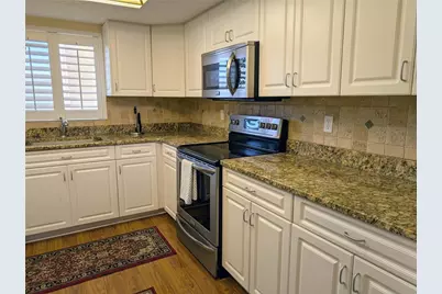 3807 Lake Bayshore Drive #H-416, Bradenton, FL 34205 - Photo 7