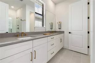 18881 Daybreak Dr, Venice, FL 34293 - Photo 17