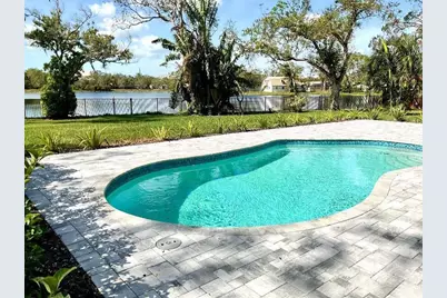 4230 Shady Oaks Court, Sarasota, FL 34233 - Photo 5