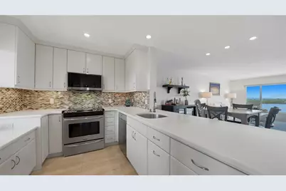 4500 Gulf Of Mexico Drive #3, Longboat Key, FL 34228 - Photo 5