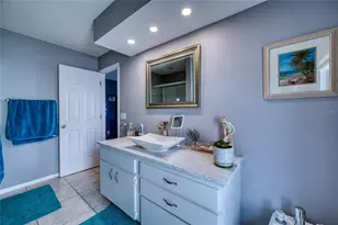 76 Sandstone Cir, Venice, FL 34293 - Photo 11