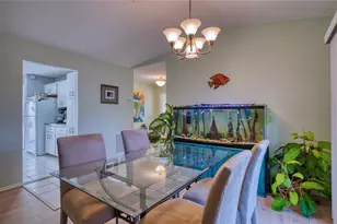 76 Sandstone Cir, Venice, FL 34293 - Photo 5