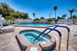 76 Sandstone Cir, Venice, FL 34293 - Photo 31