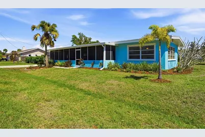 2400 Pine Court, Nokomis, FL 34275 - Photo 3