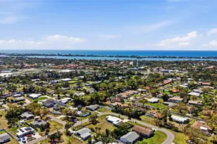 2400 Pine Ct, Nokomis, FL 34275 - Photo 39