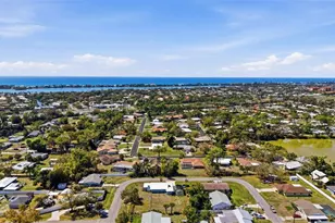 2400 Pine Ct, Nokomis, FL 34275 - Photo 39