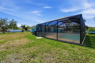 2400 Pine Ct, Nokomis, FL 34275 - Photo 35