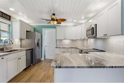 2400 Pine Court, Nokomis, FL 34275 - Photo 13