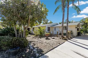 309 57th St, Holmes Beach, FL 34217 - Photo 3