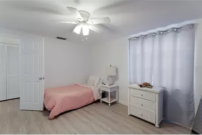 309 57th Street, Holmes Beach, FL 34217 - Photo 11