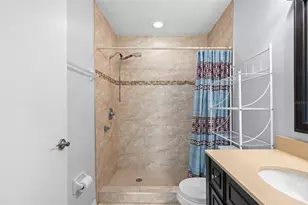 5450 Longwood Run Blvd, Sarasota, FL 34243 - Photo 27