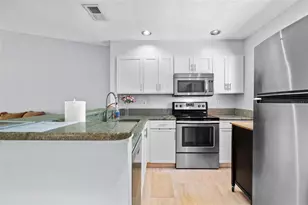 5450 Longwood Run Blvd, Sarasota, FL 34243 - Photo 11