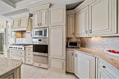 464 Golden Gate Point #703, Sarasota, FL 34236 - Photo 29