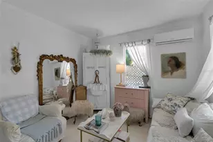 2562 Ashton Rd, Sarasota, FL 34231 - Photo 9