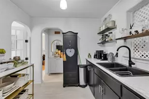 2562 Ashton Rd, Sarasota, FL 34231 - Photo 15