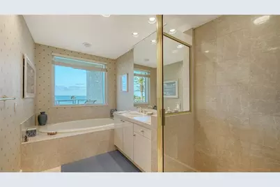 2185 Gulf Of Mexico Drive #223, Longboat Key, FL 34228 - Photo 17