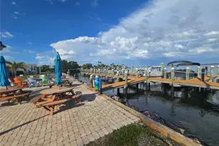 2601 Gulf Dr N, Bradenton Beach, FL 34217 - Photo 23