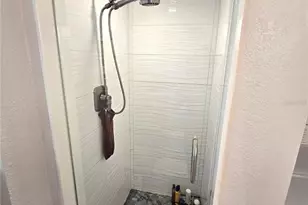 2601 Gulf Dr N, Bradenton Beach, FL 34217 - Photo 15