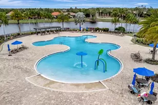 15407 Helmsdale Pl, Lakewood Ranch, FL 34202 - Photo 29