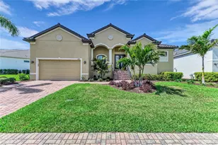 6224 Signature Pointe Ln, Bradenton, FL 34210 - Photo 3