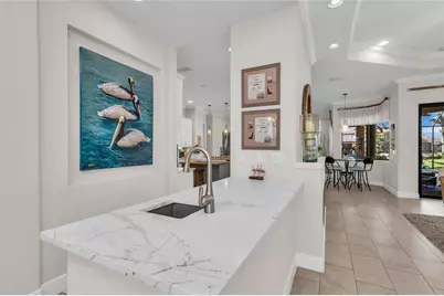 6224 Signature Pointe Lane, Bradenton, FL 34210 - Photo 9