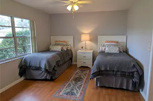 6896 W Country Club Ln, Sarasota, FL 34243 - Photo 15