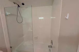 6896 W Country Club Ln, Sarasota, FL 34243 - Photo 15