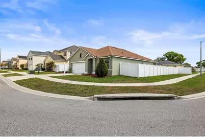 3820 Crystal Dew Street, Plant City, FL 33567 - Photo 27