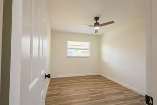 1517 Hallam Ct N, Lakeland, FL 33813 - Photo 25