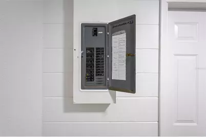 1517 Hallam Court N, Lakeland, FL 33813 - Photo 37