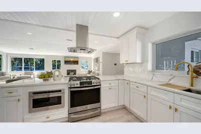 339 Treasure Boat Way, Sarasota, FL 34242 - Photo 33