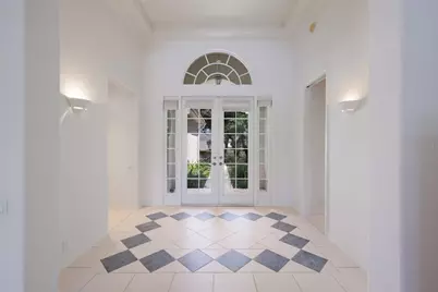 8428 Misty Morning Court, Lakewood Ranch, FL 34202 - Photo 3